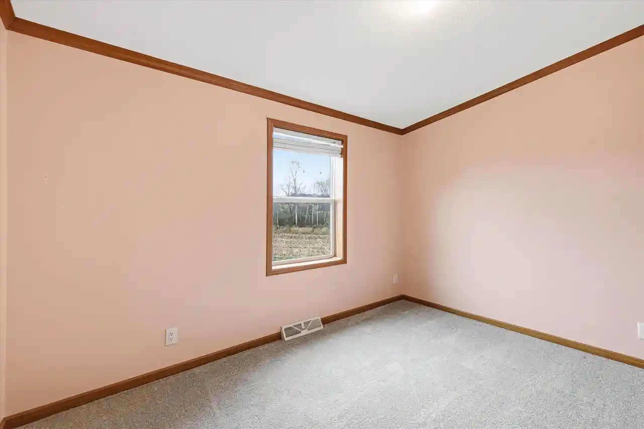Photo 2 of Single family home for sale at 1626 Old Wooden Brg Rd, Manitowoc, WI 54220 | MLS# 50334965 | Listing updated on 2026-10-27