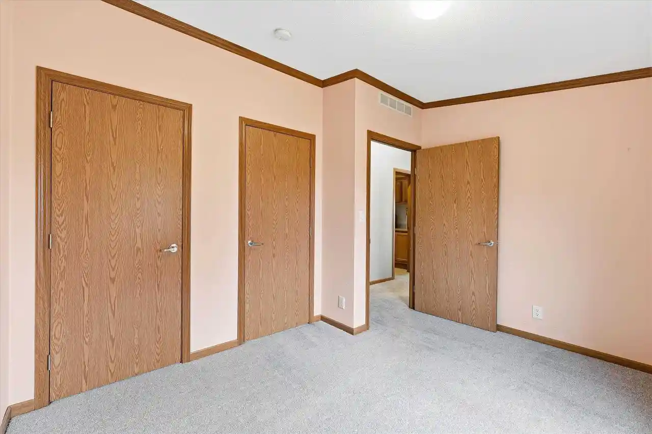 Photo 3 of Single family home for sale at 1626 Old Wooden Brg Rd, Manitowoc, WI 54220 | MLS# 50334965 | Listing updated on 2026-10-27