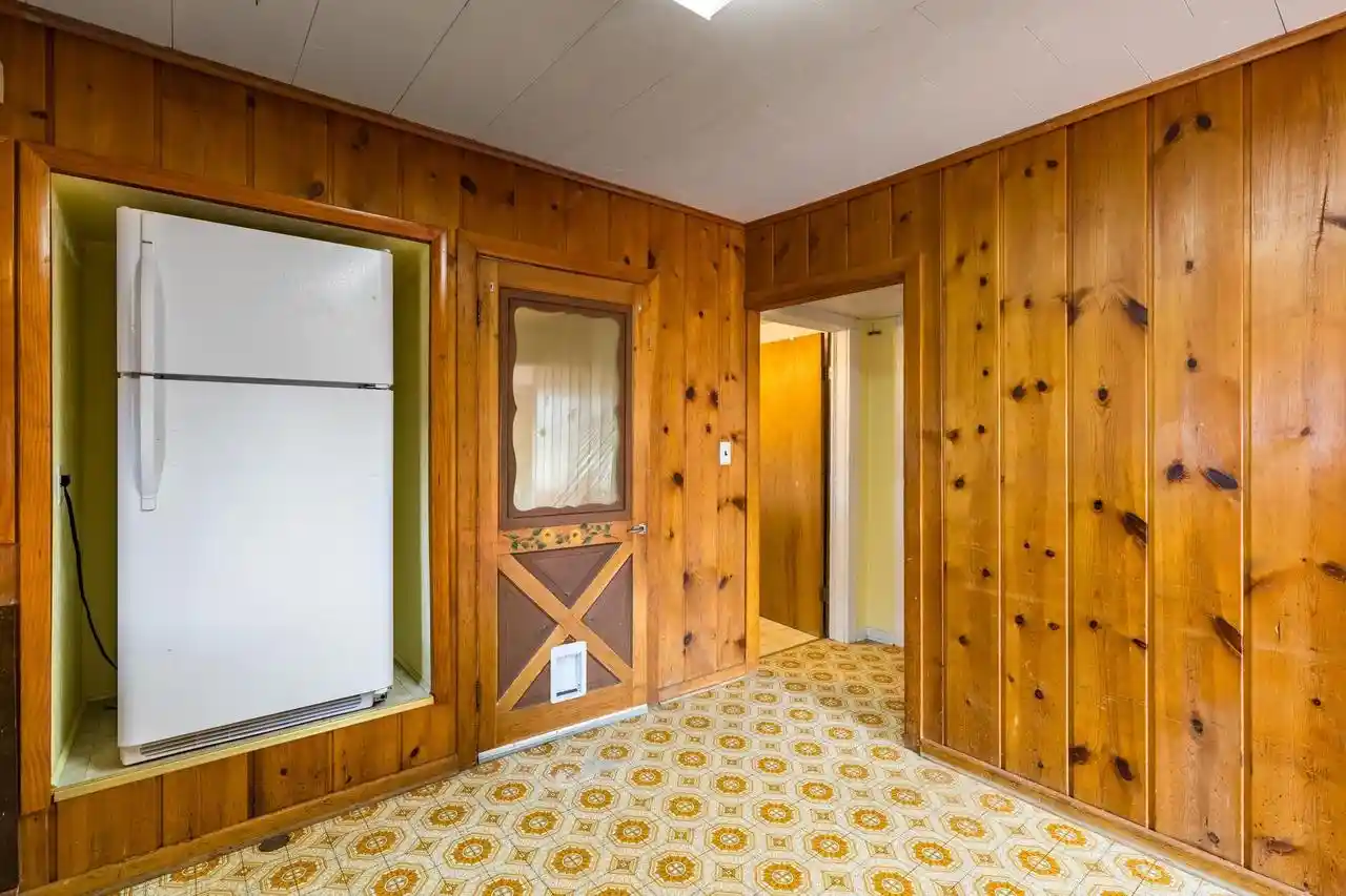 Photo 4 of Single family home for sale at 1418 5th Avenue, Antigo, WI 54409 | MLS# 22605359 | Listing updated on 2026-10-28