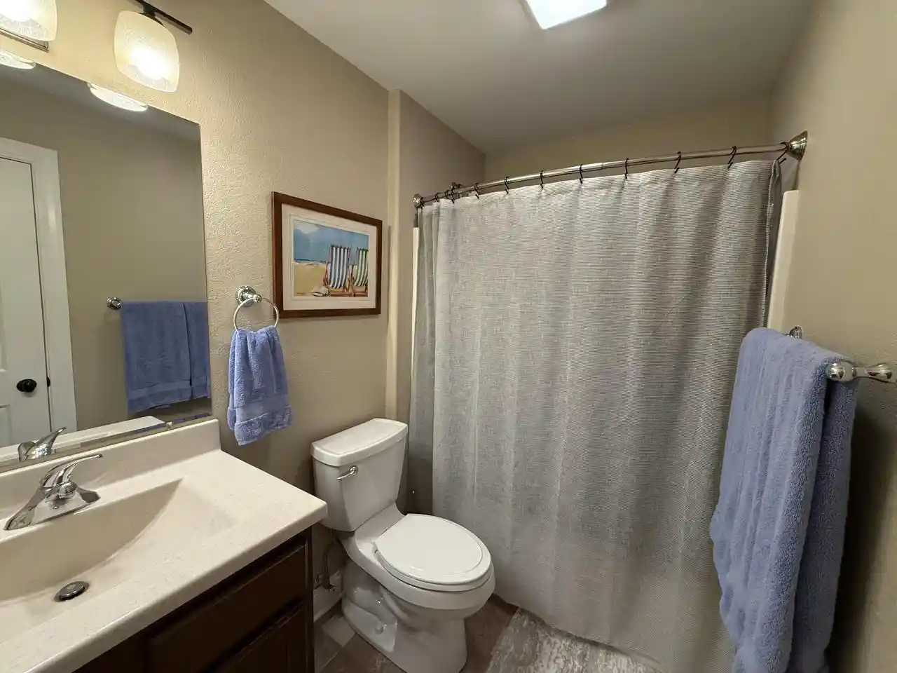 Photo 3 of Single family home for sale at 833 Hudson Trl, Lake Geneva, WI 53147 | MLS# 1986344 | Listing updated on 2026-10-29