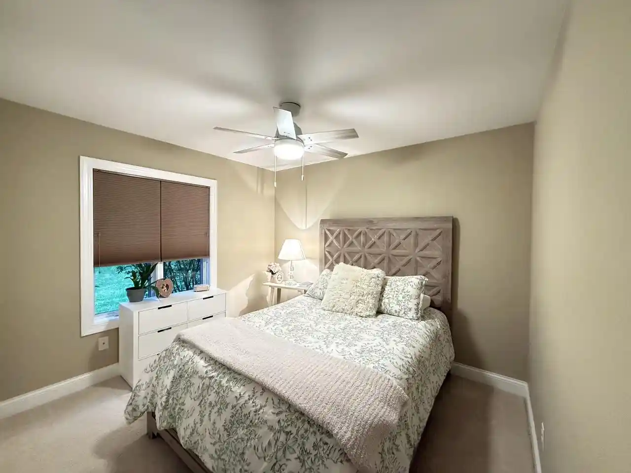 Photo 4 of Single family home for sale at 833 Hudson Trl, Lake Geneva, WI 53147 | MLS# 1986344 | Listing updated on 2026-10-29