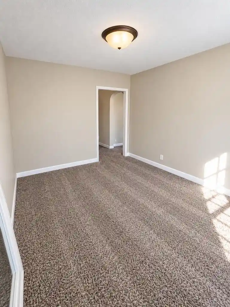 Photo 3 of Single family home for sale at 4606 Sheridan Rd, Kenosha, WI 53140 | MLS# 1986347 | Listing updated on 2026-10-27