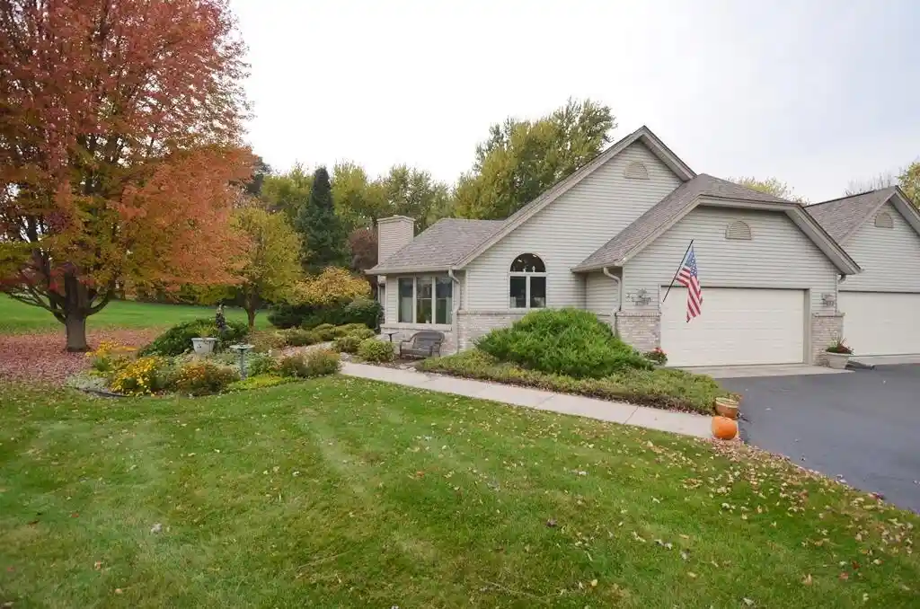 Photo 1 of Condo for sale at 250 Indian Mound Pkwy #9, Whitewater, WI 53190 | MLS# 1986351 | Listing updated on 2026-10-28