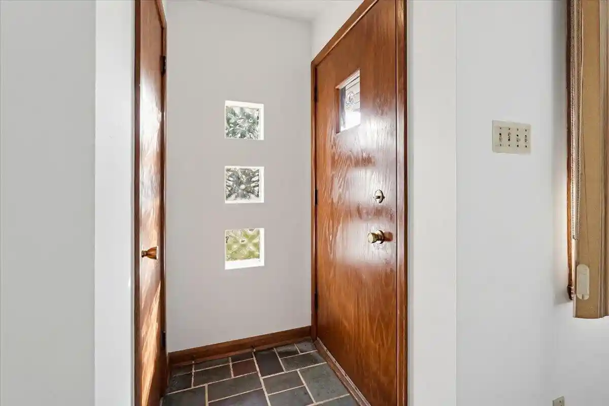Photo 4 of Single family home for sale at 4015 S 76th Street, Milwaukee, WI 53220 | MLS# 1986370 | Listing updated on 2026-10-28