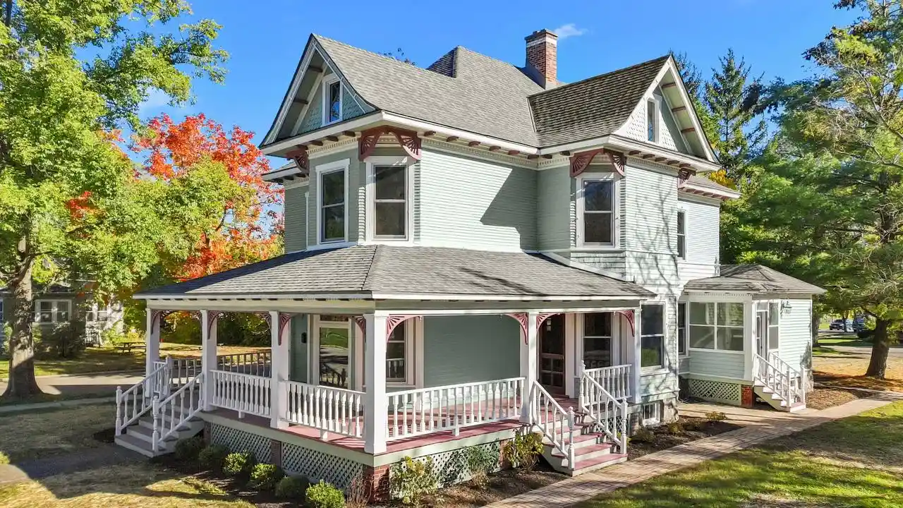 Photo 1 of Single family home for sale at 543 Madison St, Lake Geneva, WI 53147 | MLS# 1986374 | Listing updated on 2026-10-28