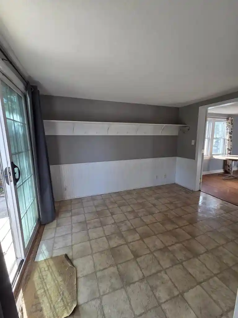 Photo 1 of Single family home for sale at 421 Whitney St, Kaukauna, WI 54130 | MLS# 1986390 | Listing updated on 2026-10-28