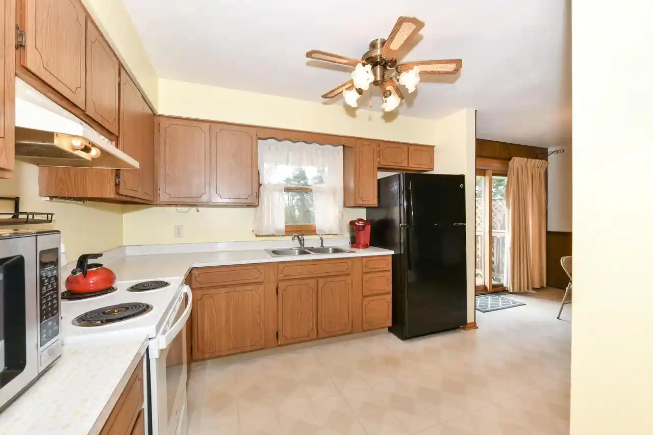 Photo 4 of Single family home for sale at 26805 Apple Rd, Waterford, WI 53185 | MLS# 1986395 | Listing updated on 2026-10-28
