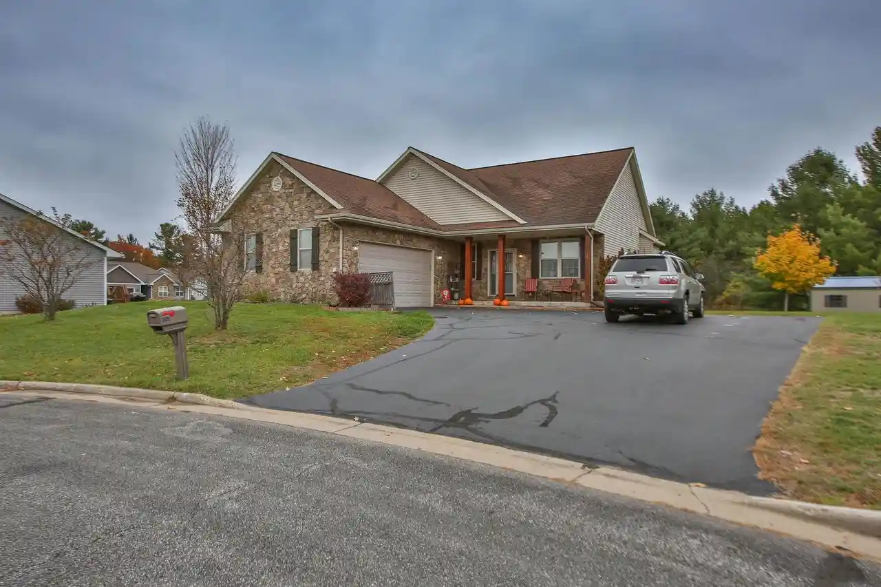 Single family home for sale at 7406 Compass Cir, Schofield, WI 54476 | MLS# 22605368 | Listing updated on 2026-10-28