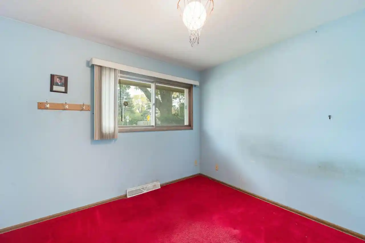Photo 2 of Single family home for sale at 1934 W Edward Ln, Glendale, WI 53209 | MLS# 1986426 | Listing updated on 2026-10-28