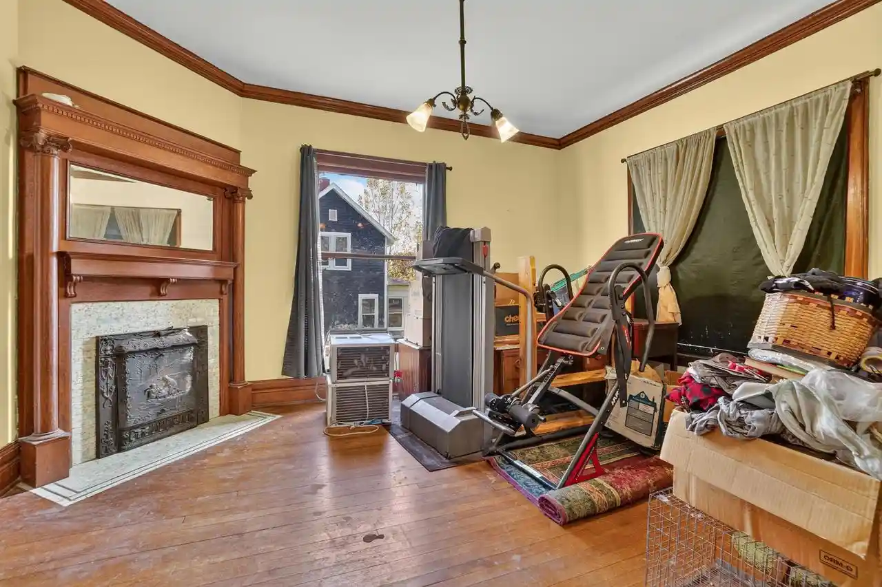 Photo 2 of Single family home for sale at 606 W Rollin St, Edgerton, WI 53534 | MLS# 2035512 | Listing updated on 2026-10-29