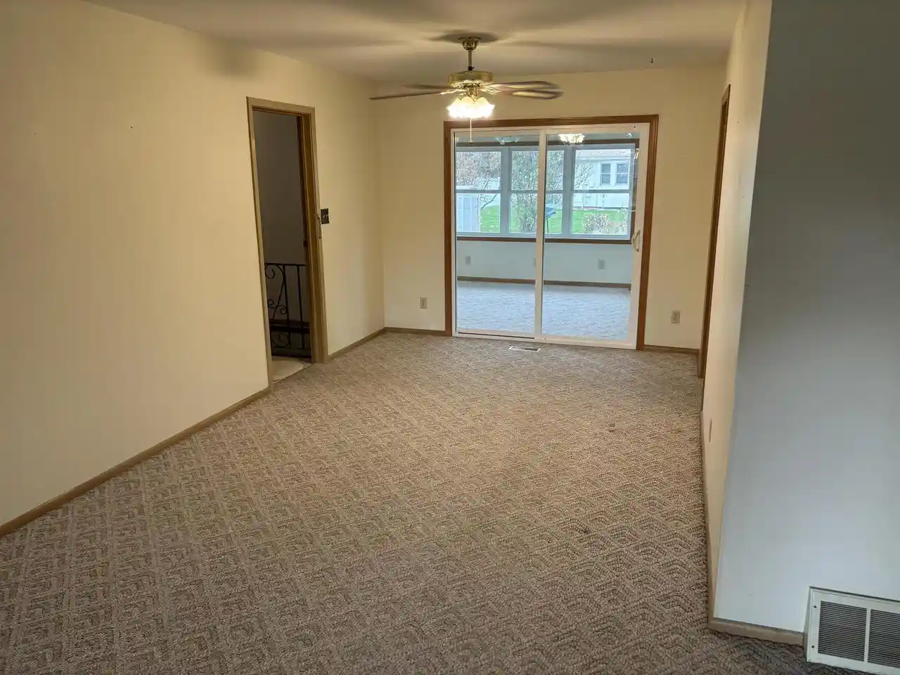 Photo 3 of Single family home for sale at 2929 Ward Ave, La Crosse, WI 54601 | MLS# 1986440 | Listing updated on 2026-10-28