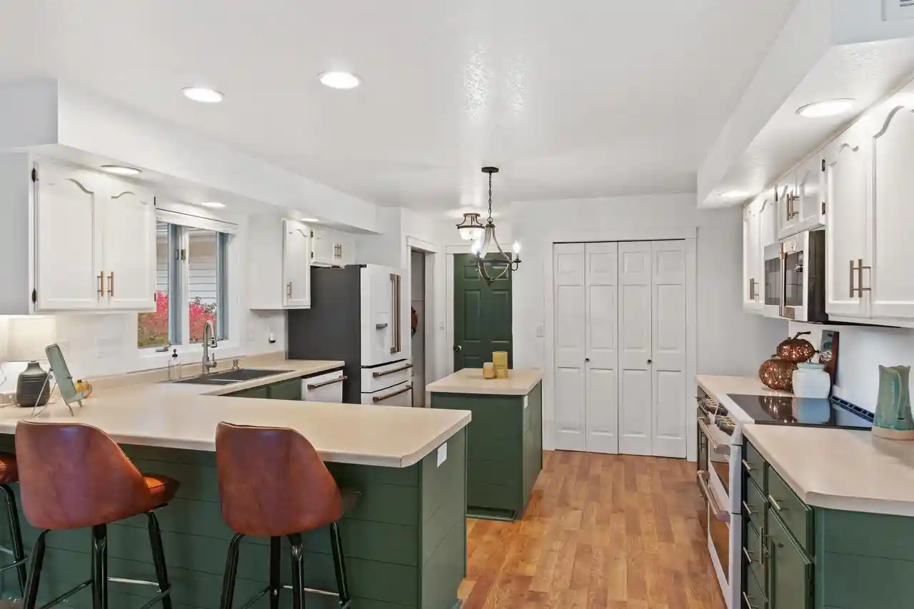 Photo 4 of Single family home for sale at 1564 S Ponderosa Dr, Stevens Point, WI 54482 | MLS# 22605385 | Listing updated on 2026-10-28