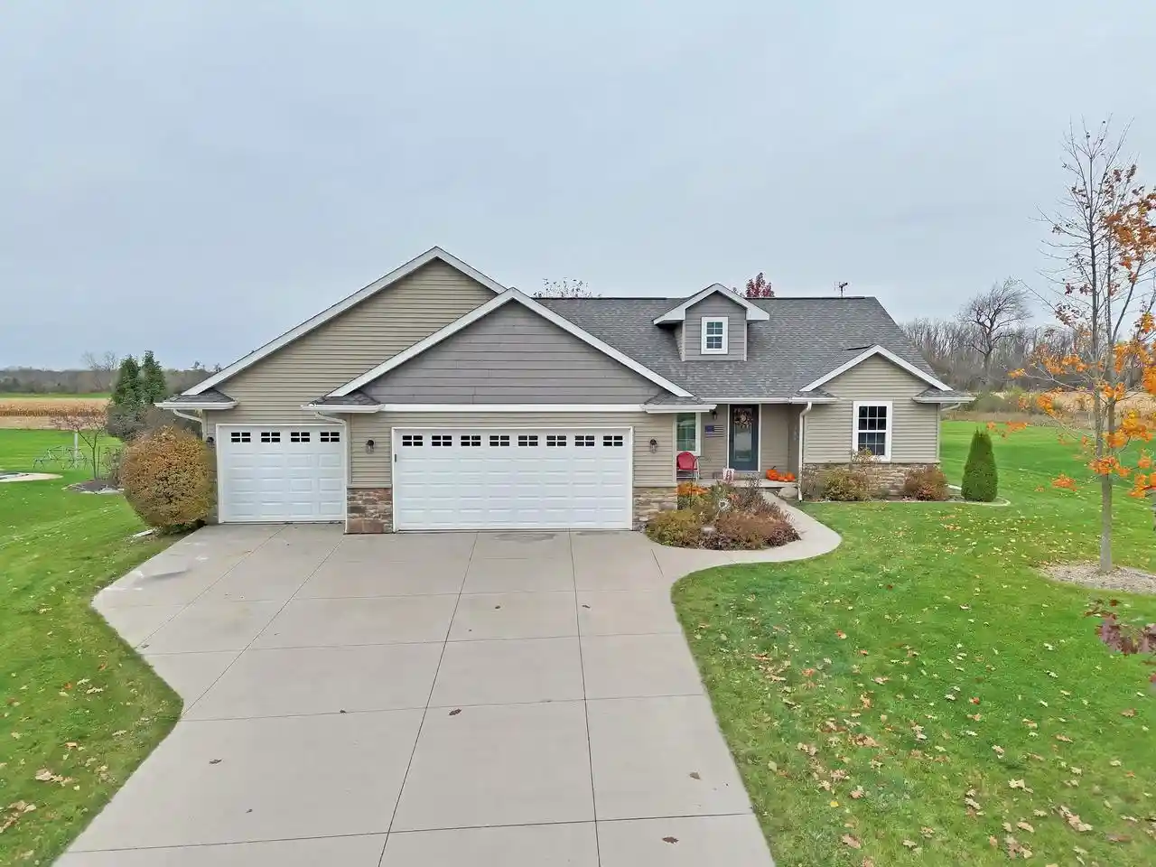Single family home for sale at N2290 Northmont Dr, Greenville, WI 54942 | MLS# 50335005