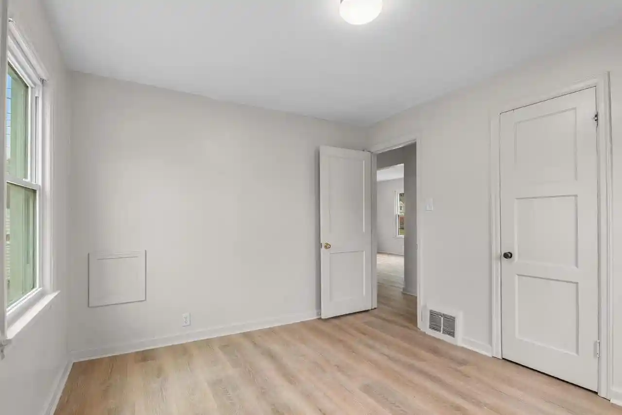 Photo 2 of Single family home for sale at 1222 9th Street, Green Bay, WI 54304 | MLS# 50335003 | Listing updated on 2026-10-28
