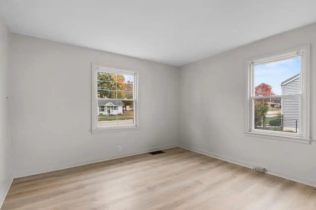 Photo 3 of Single family home for sale at 1222 9th Street, Green Bay, WI 54304 | MLS# 50335003 | Listing updated on 2026-10-28