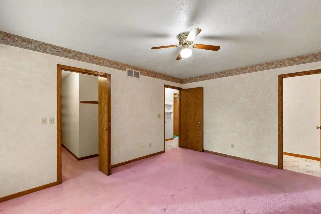 Photo 3 of Single family home for sale at 336 Willsher Dr, Fond Du Lac, WI 54935 | MLS# 50335016 | Listing updated on 2026-10-29