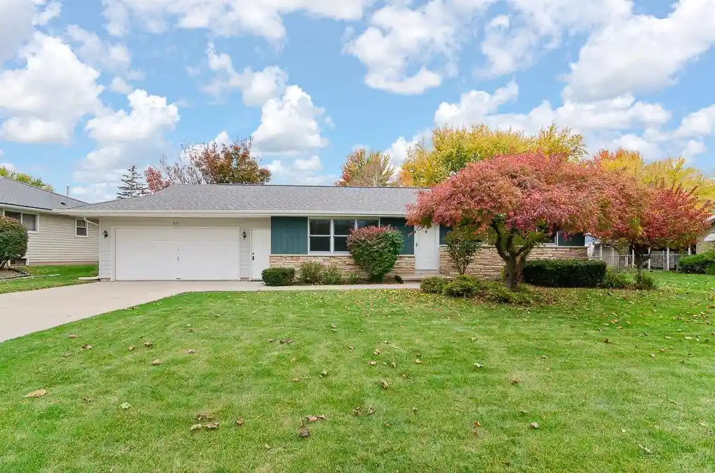 Single family home for sale at 617 N Cambridge Dr, Appleton, WI 54915 | MLS# 50335018