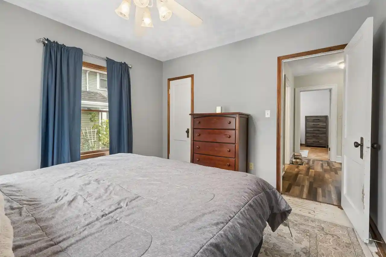 Photo 2 of Single family home for sale at 421 E Brewster St, Appleton, WI 54911 | MLS# 50335007 | Listing updated on 2026-10-28