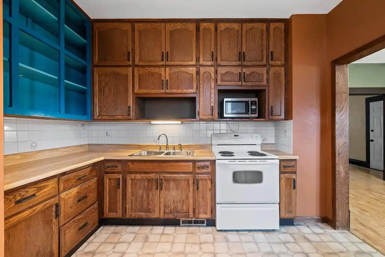 Photo 1 of Single family home for sale at 1242 Cass St, Green Bay, WI 54301 | MLS# 50335032 | Listing updated on 2026-10-28