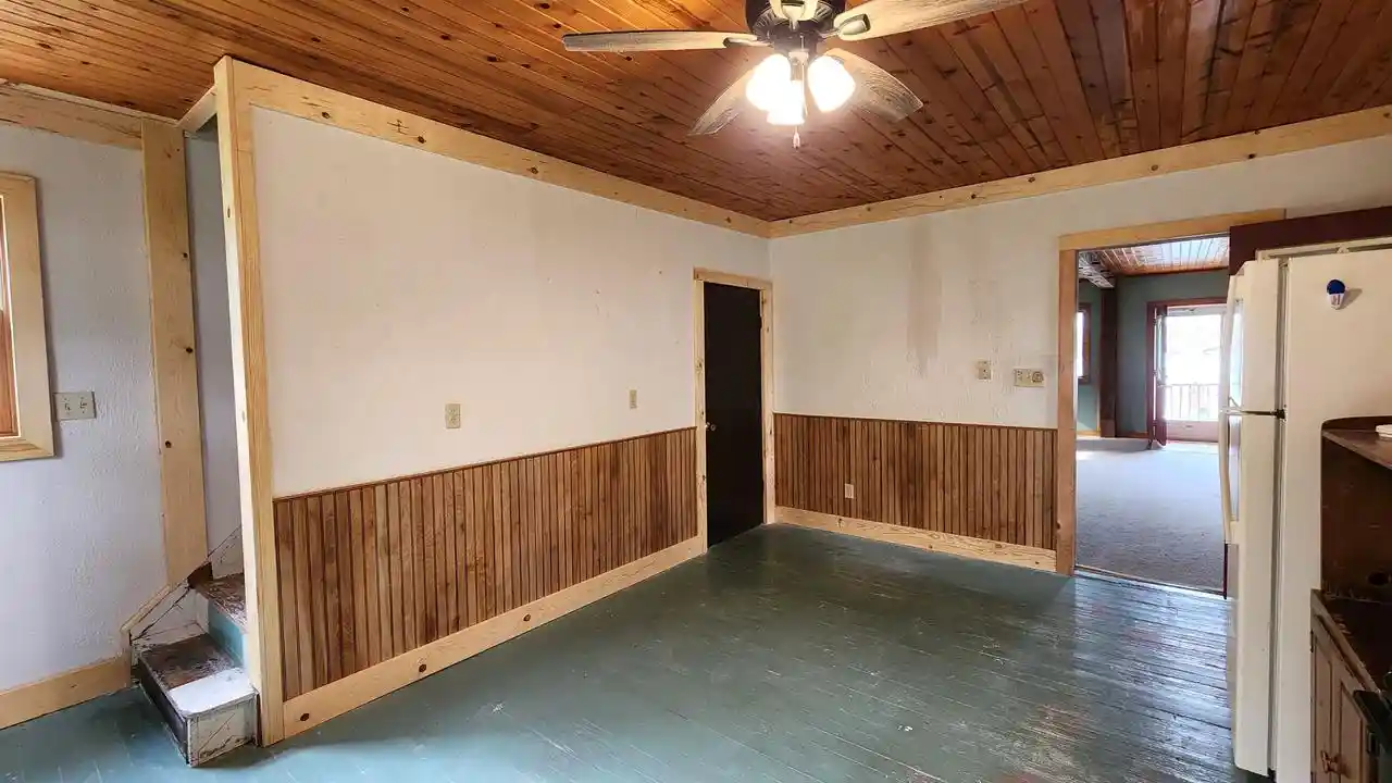 Photo 2 of Single family home for sale at 113 S Main St, Orangeville, IL 61060 | MLS# 2035539 | Listing updated on 2026-10-28