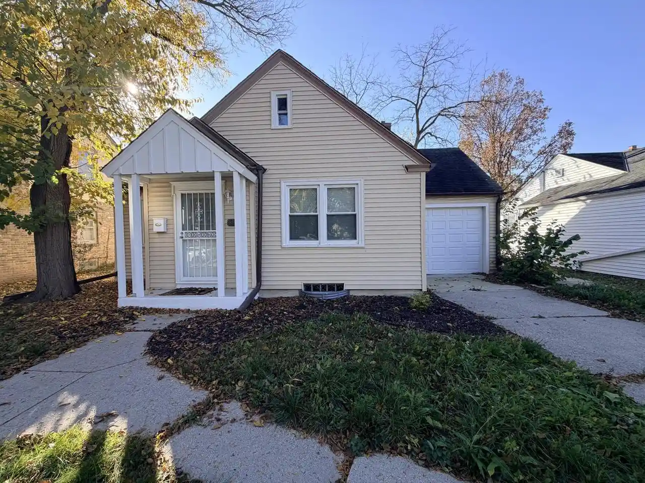 Single family home for sale at 4229 W Luscher Ave, Milwaukee, WI 53209 | MLS# 1986474