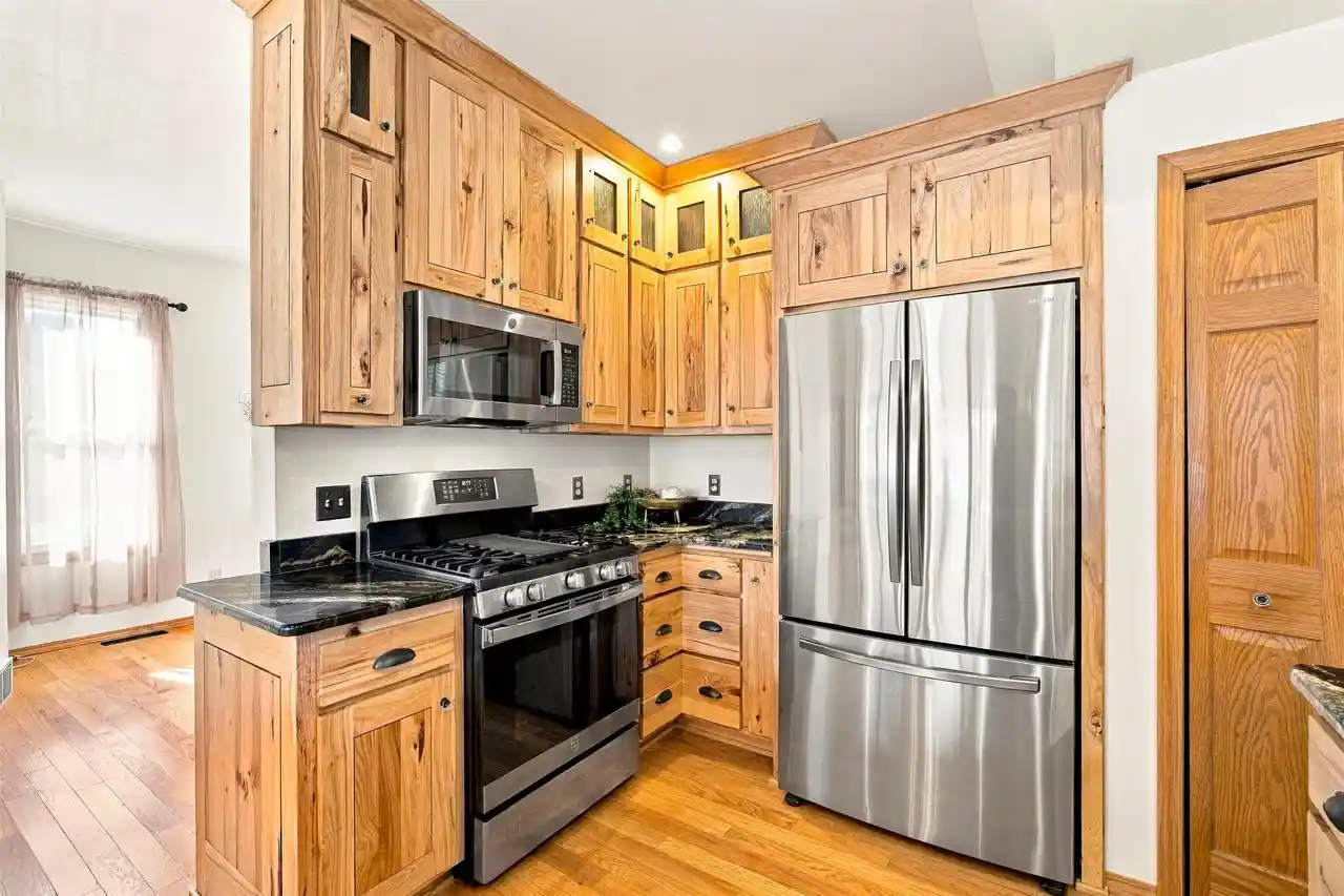 Photo 2 of Single family home for sale at 734 Riverview Dr, Green Bay, WI 54303 | MLS# 50335056 | Listing updated on 2026-10-29