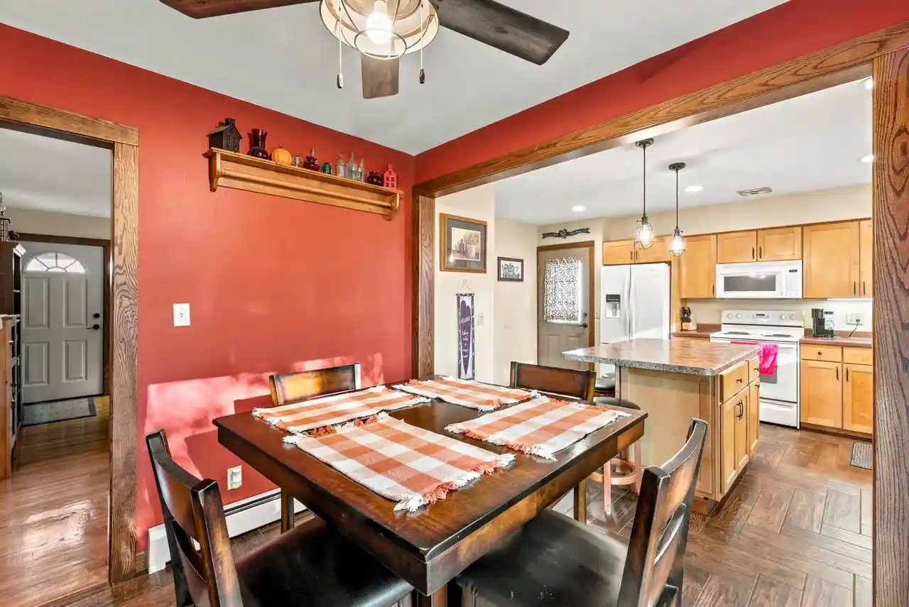 Photo 4 of Single family home for sale at 196 Prairie Ct, Fond Du Lac, WI 54935 | MLS# 50335055 | Listing updated on 2026-10-29
