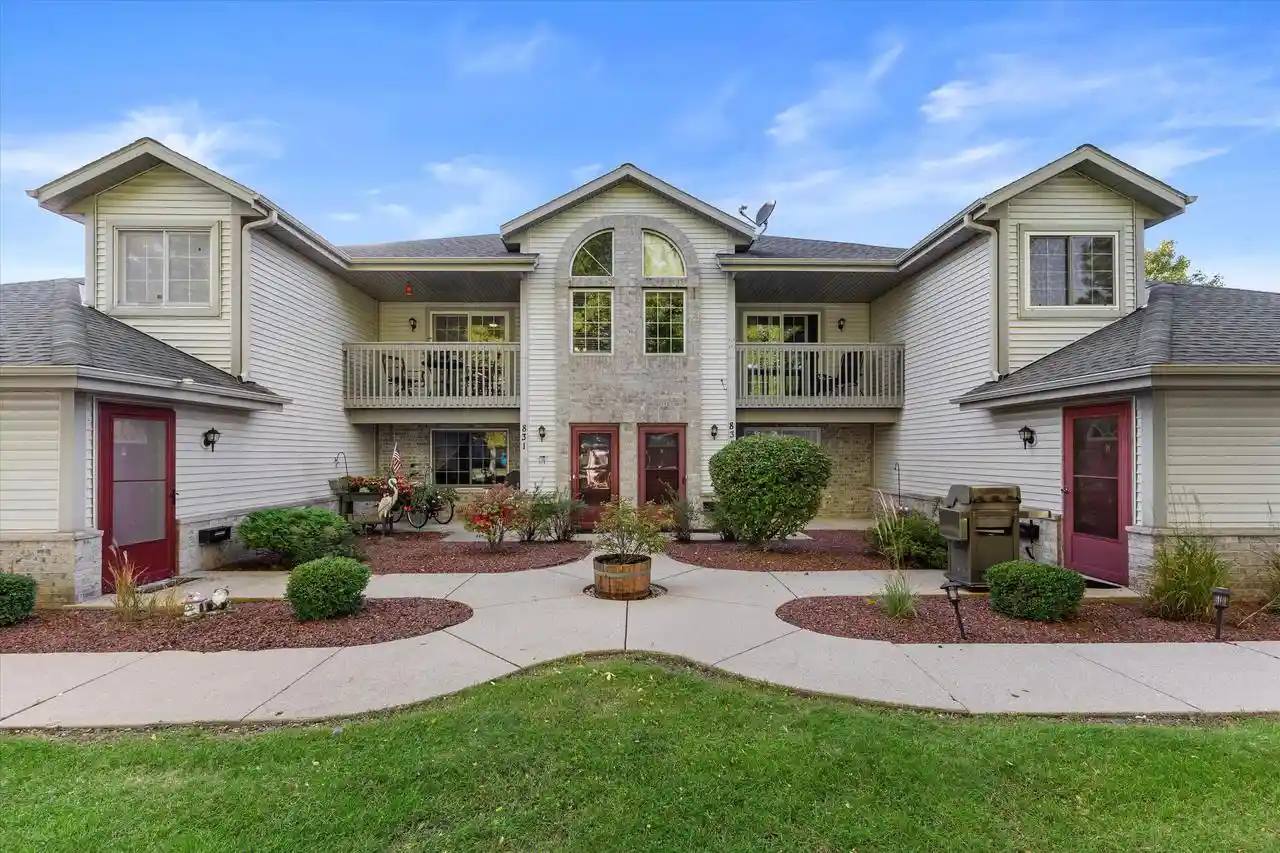Condo for sale at 831 Quinlan Dr #H, Pewaukee, WI 53072 | MLS# 1986543