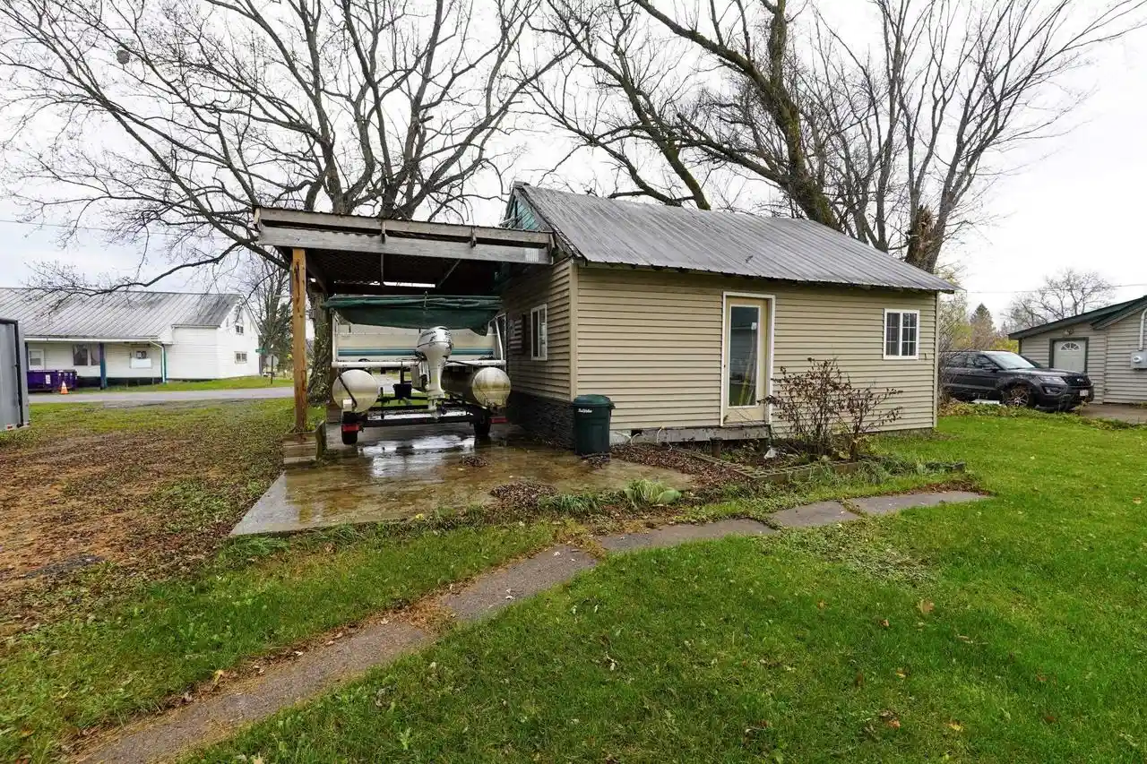 Photo 2 of Single family home for sale at N7108 Front St, Medford, WI 54451 | MLS# 22605397 | Listing updated on 2026-10-29