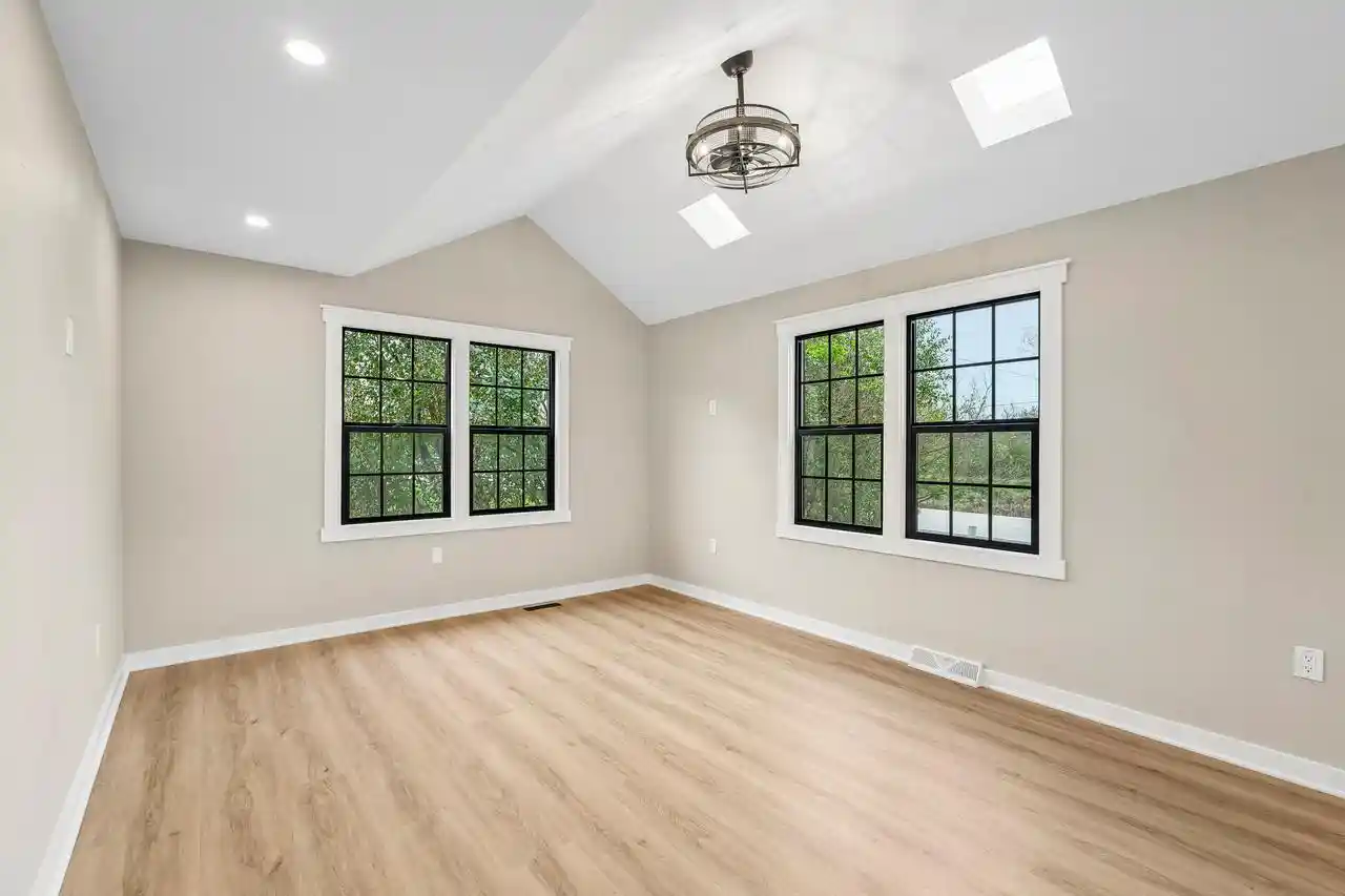 Photo 4 of Single family home for sale at N20w28318 Oakton Rd, Pewaukee, WI 53072 | MLS# 1986546 | Listing updated on 2026-10-29