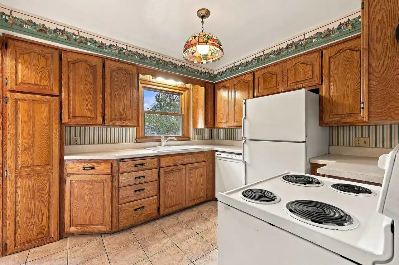 Photo 3 of Single family home for sale at 1833 Fremont St, Stevens Point, WI 54481 | MLS# 22605401 | Listing updated on 2026-10-29