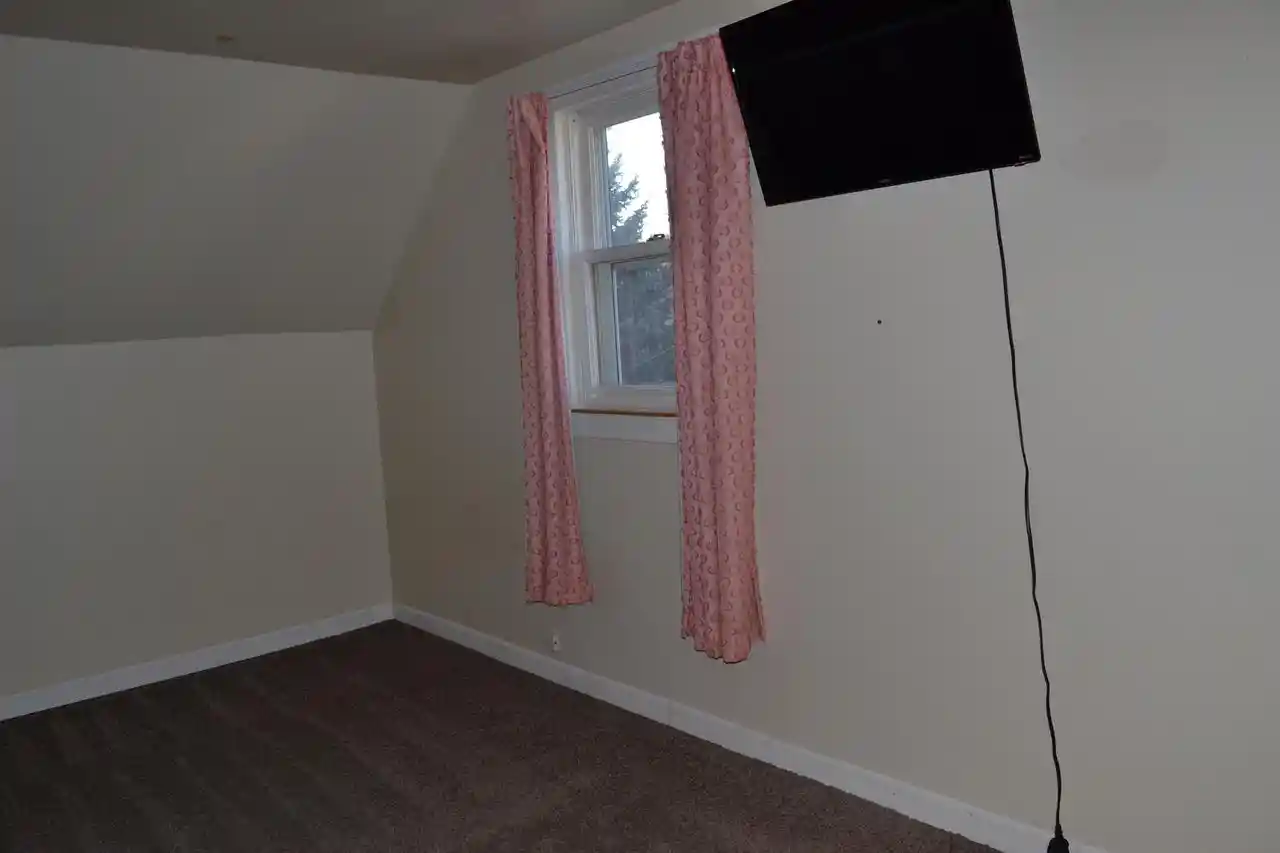 Photo 3 of Single family home for sale at 811 Minnesota Ave, North Fond Du Lac, WI 54937 | MLS# 50335060 | Listing updated on 2026-10-29