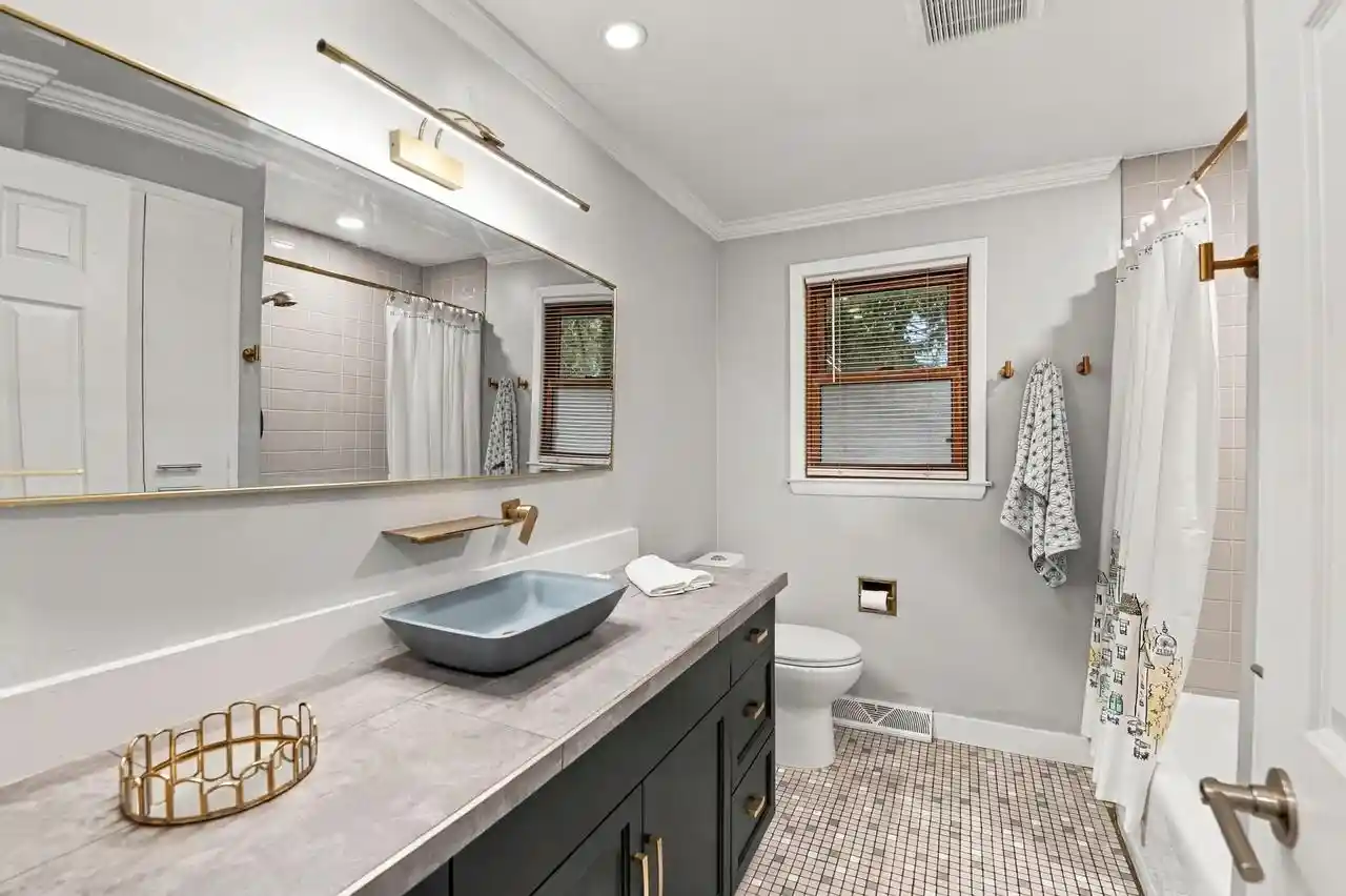 Photo 3 of Single family home for sale at 1583 Cormier Rd, Green Bay, WI 54313 | MLS# 50335069 | Listing updated on 2026-10-29