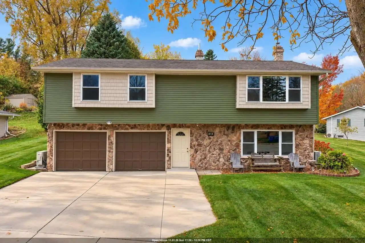 Single family home for sale at 242 Michelle Ct, Green Bay, WI 54302 | MLS# 50335070