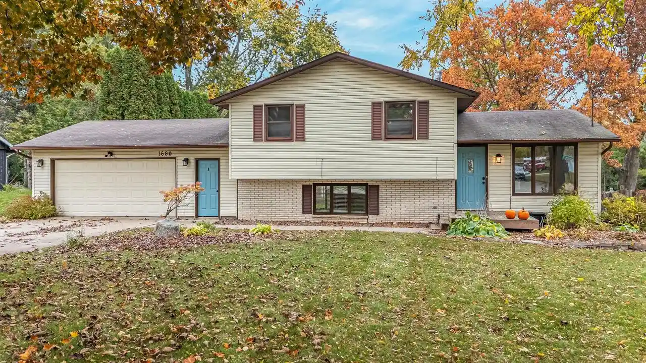 Single family home for sale at 1680 Cormier Rd, Green Bay, WI 54313 | MLS# 50335072