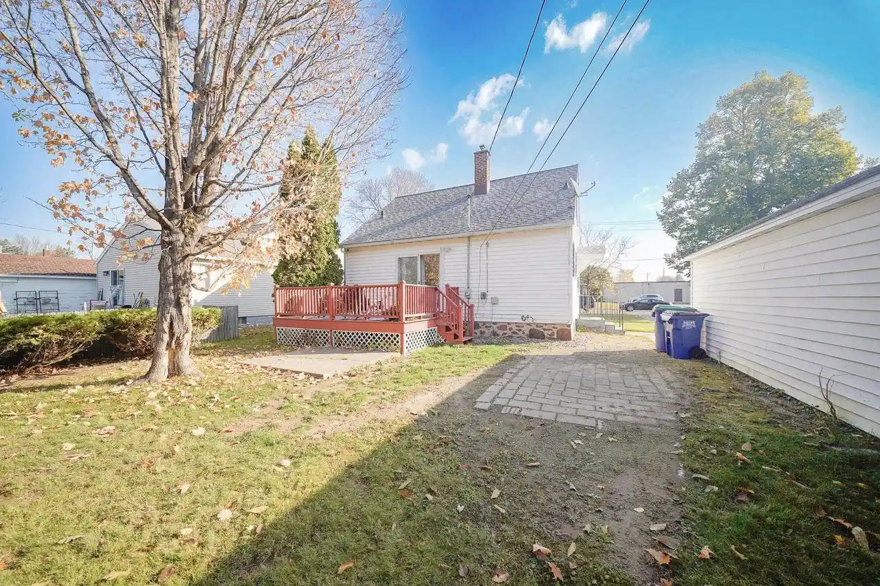 Photo 1 of Single family home for sale at 1106 N 5th Avenue, Wausau, WI 54401 | MLS# 22605405 | Listing updated on 2026-10-29