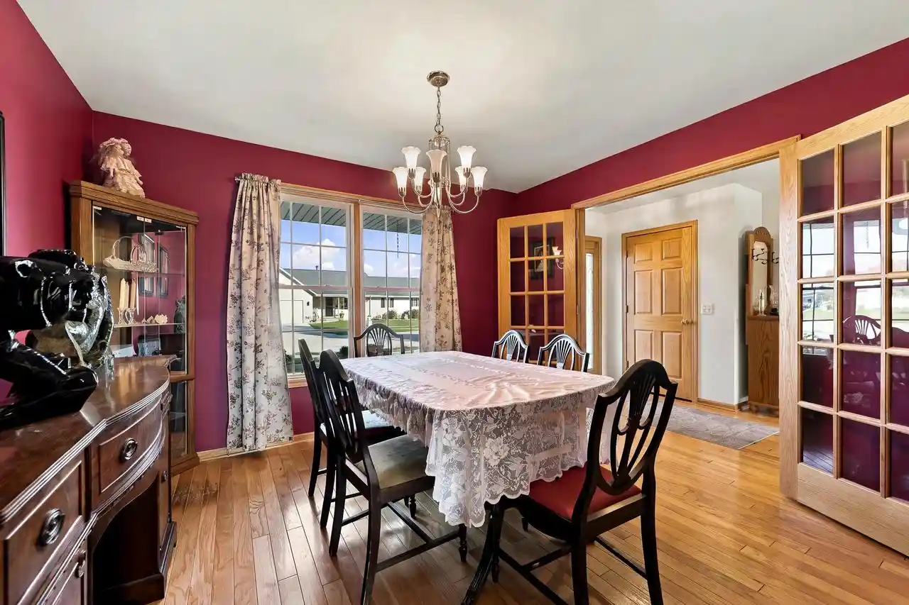 Photo 4 of Single family home for sale at 4521 Country Ln, Manitowoc, WI 54220 | MLS# 1986595 | Listing updated on 2026-10-29