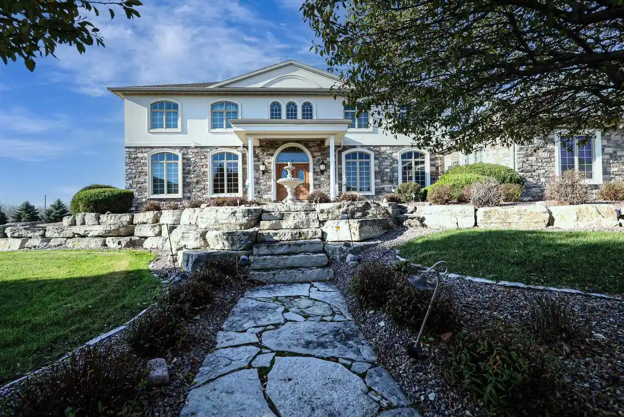 Photo 3 of Single family home for sale at 6425 N Smoketree, Appleton, WI 54913 | MLS# 50335033 | Listing updated on 2026-10-29