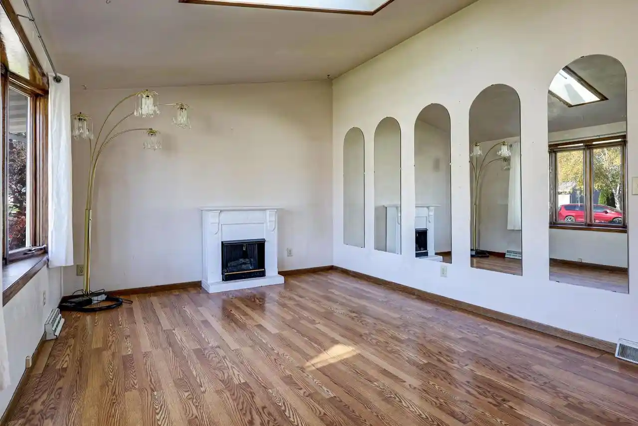 Photo 2 of Single family home for sale at 1513 Sunset Ln, New Holstein, WI 53061 | MLS# 50335077 | Listing updated on 2026-10-29