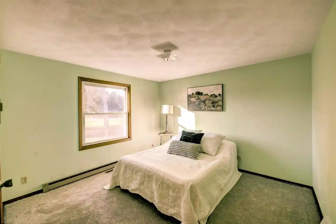 Photo 4 of Single family home for sale at N2680 Edgewood Dr, New London, WI 54961 | MLS# 50335090 | Listing updated on 2026-10-29