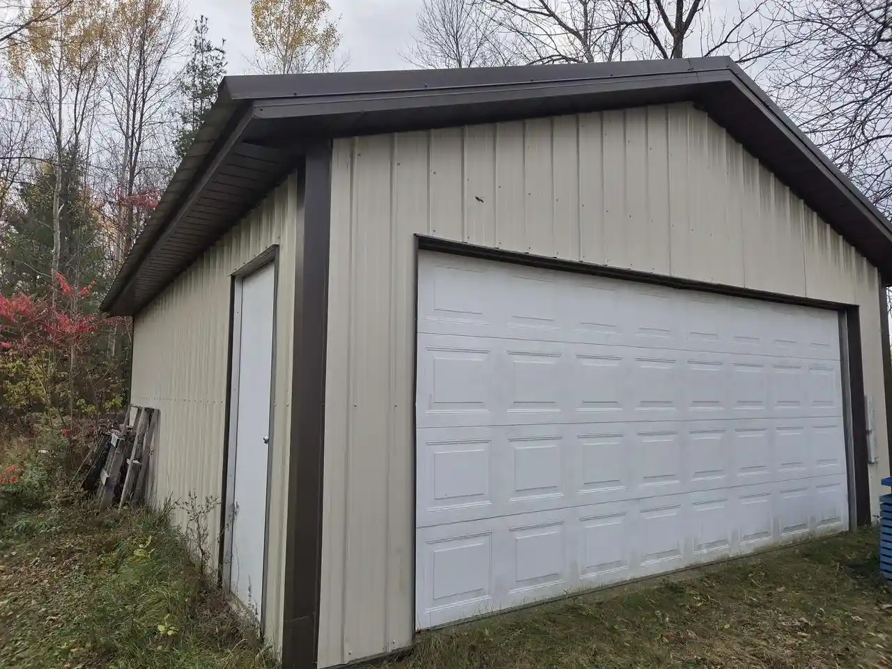 Photo 1 of Single family home for sale at W5801 Town Hall Rd, Peshtigo, WI 54157 | MLS# 50335078 | Listing updated on 2026-10-29