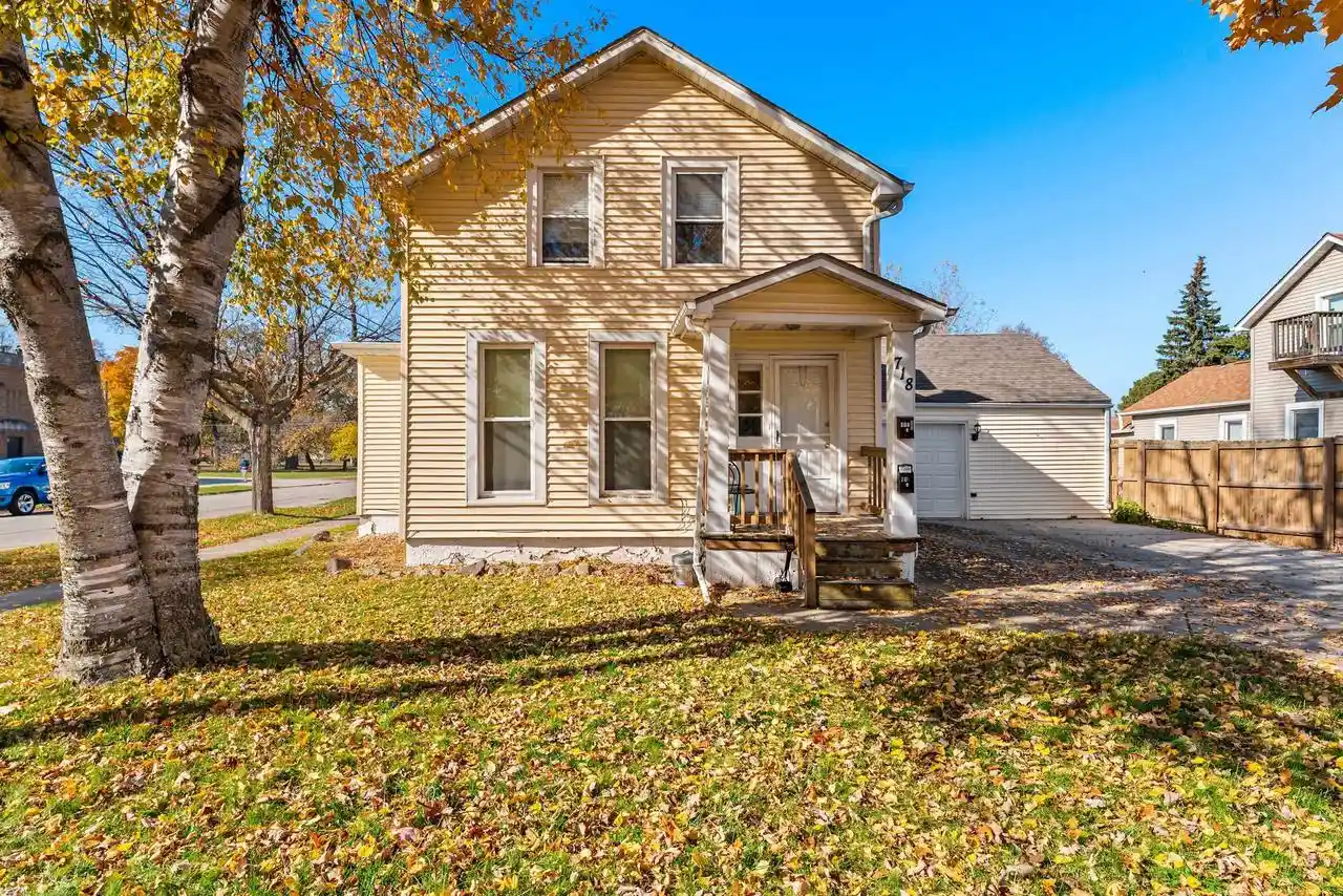 Multi family home for sale at 718 S Oakland Ave, Green Bay, WI 54304 | MLS# 50335093