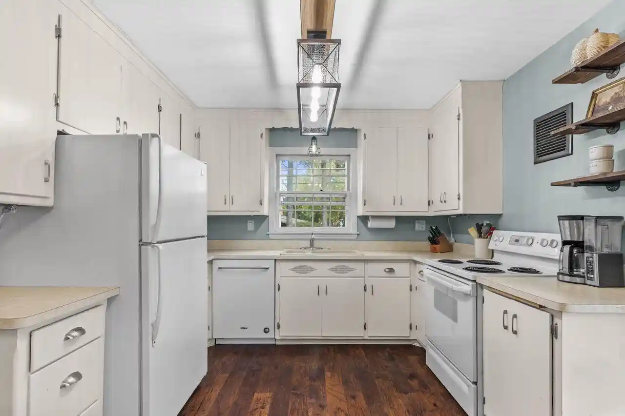 Photo 2 of Single family home for sale at 3223 Chatham St, Racine, WI 53402 | MLS# 1986621 | Listing updated on 2026-10-29