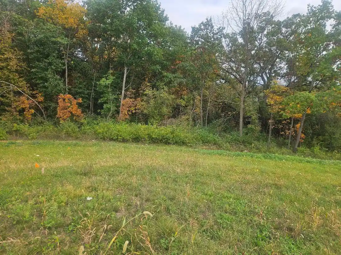 Photo 2 of Single family home for sale at 119 Retzer View Ct, Waukesha, WI 53188 | MLS# 1986686 | Listing updated on 2026-10-30