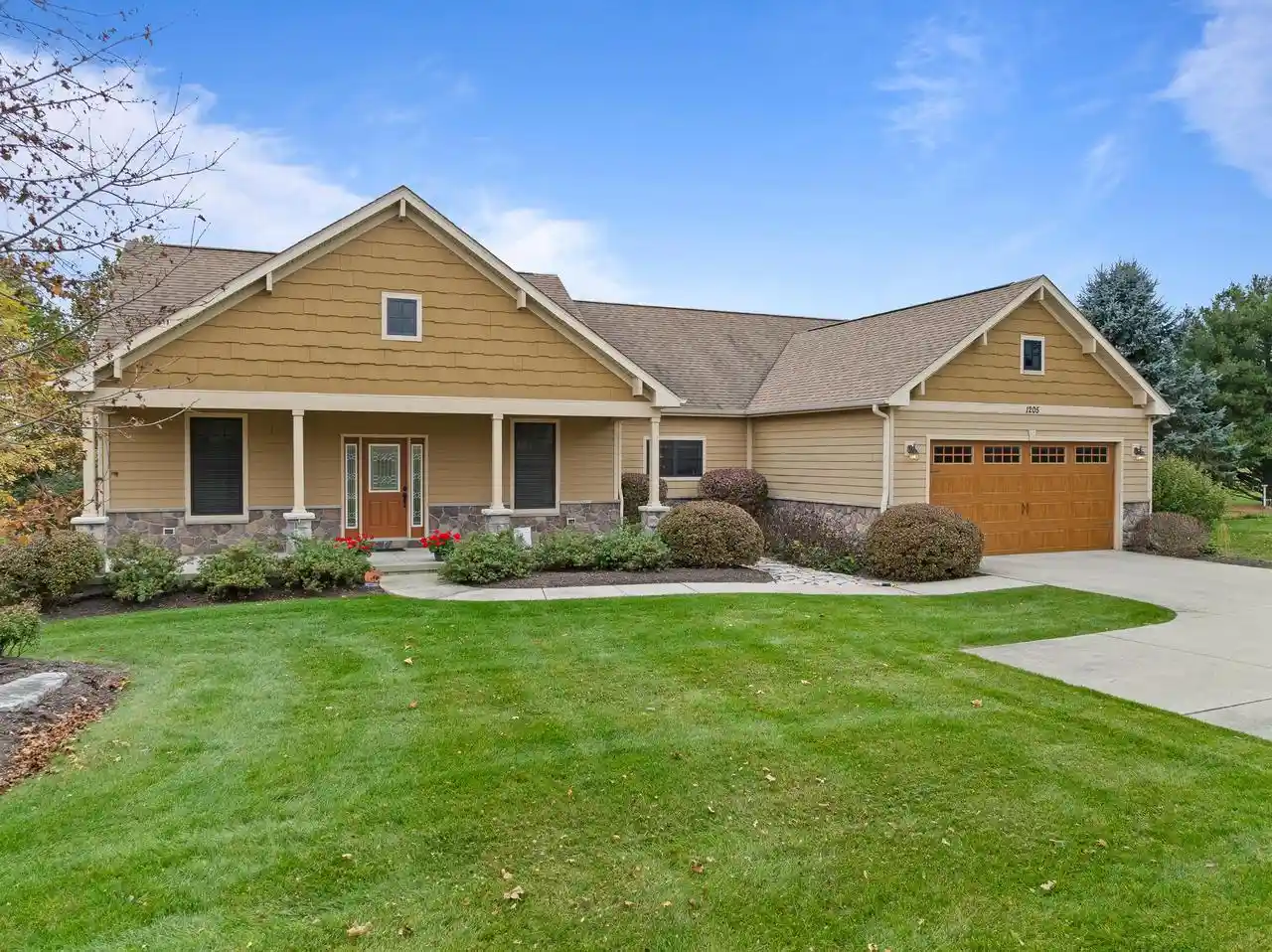 Photo 1 of Single family home for sale at 1205 Bridget Ct, Fontana, WI 53125 | MLS# 1986736 | Listing updated on 2026-10-30