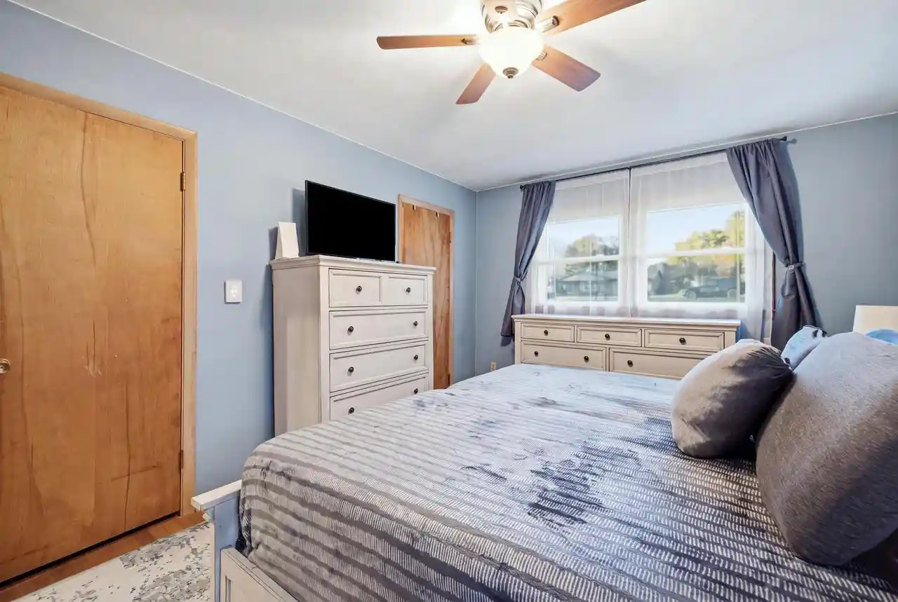 Photo 1 of Single family home for sale at W4819 Potter Rd, Elkhorn, WI 53121 | MLS# 1986804 | Listing updated on 2026-10-30
