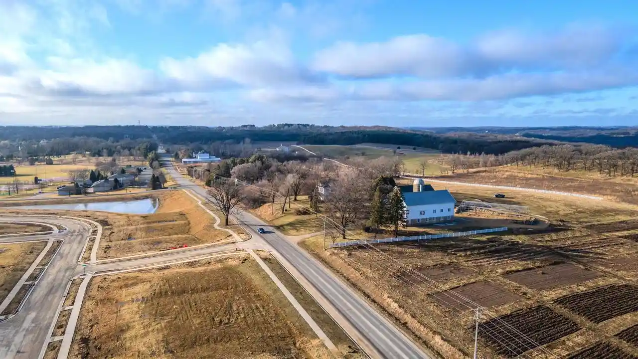 3rd image of 10414 Hearth Stone Dr Dr, Verona, WI 53593 | MLS# 1928092