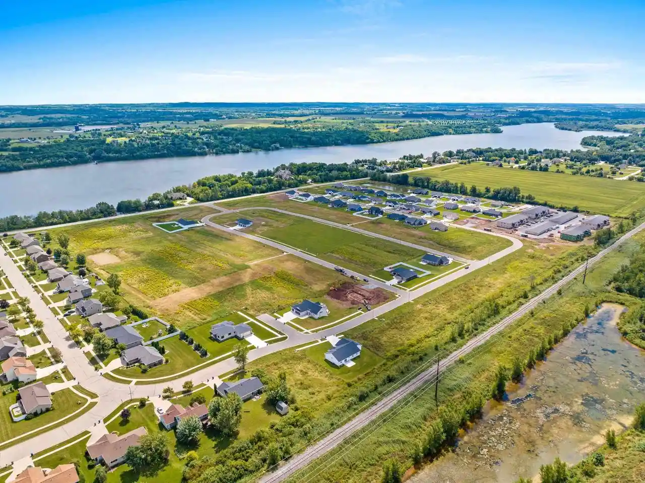 Photo 2 of Sale Pending at 400 Battery Avenue Avenue, De Pere, WI 54115 | MLS# 50276659 | Listing updated on 2026-09-15