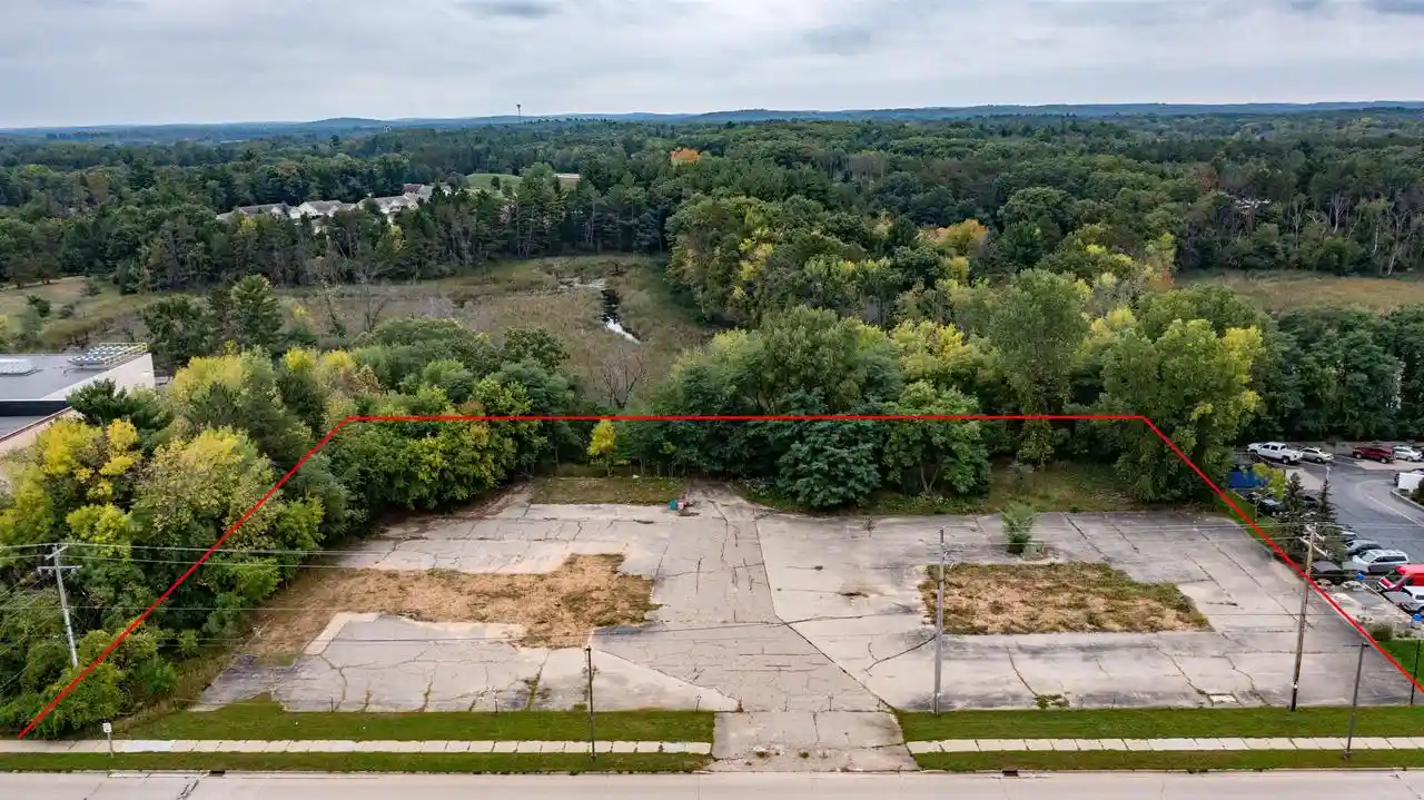 1st image of 1015 W Fulton Street Street, Waupaca, WI 54981 | MLS# 50281928