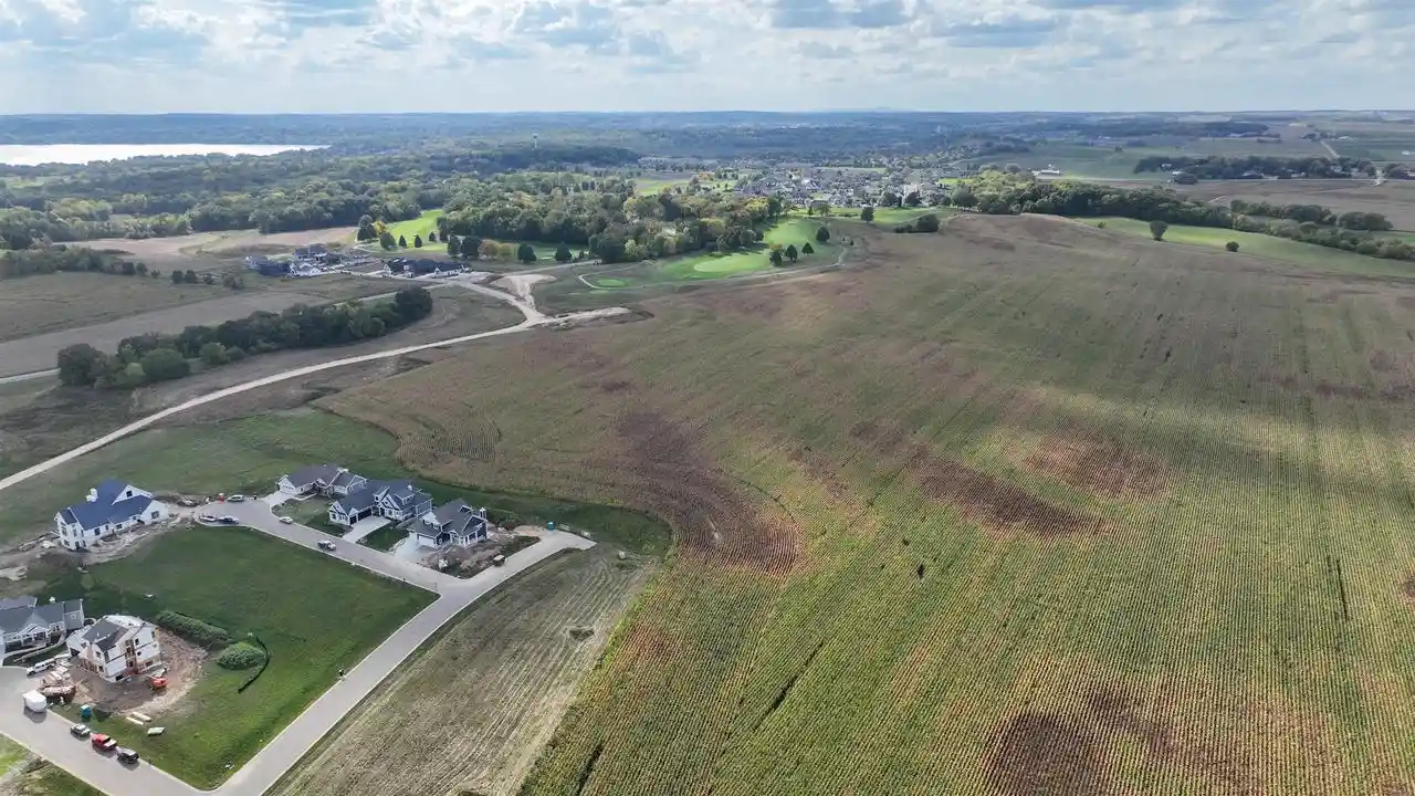 2nd image of 5933 Sunday Dr Dr, Middleton, WI 53597 | MLS# 1974603